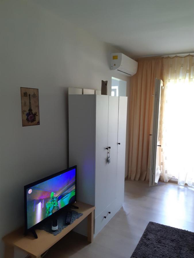 Studio Cora Lägenhet Orşova Exteriör bild